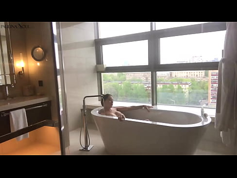 ❤️ Valtava babe runkkaa intohimoisesti pilluaan kylpyhuoneessa ☑ Kova porno at fi.pornhdvideos.ru